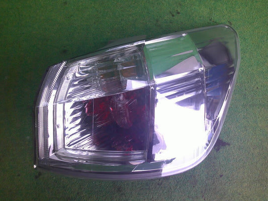 Toyota Caldina 2005-2007 AZT241 ZZT241 ST246W Right Tail Light Lamps JDM OEM