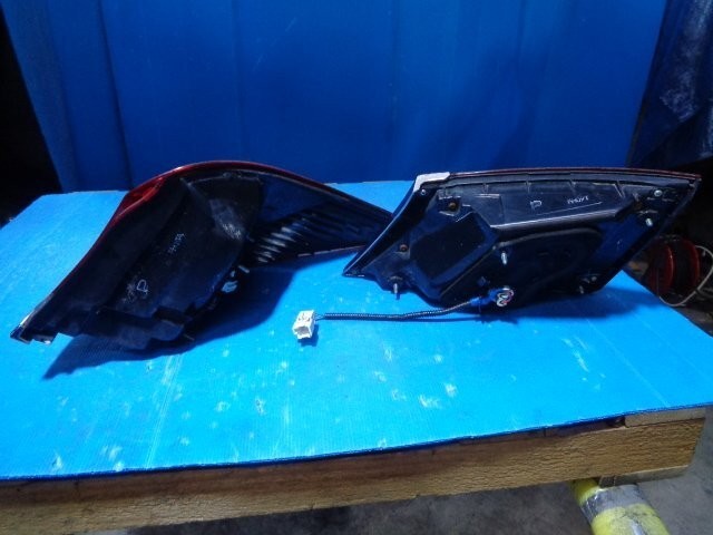 Toyota Crown Royal AWS210 GRS210 Left Tail Lights LED Rear Lamps 2015-2018