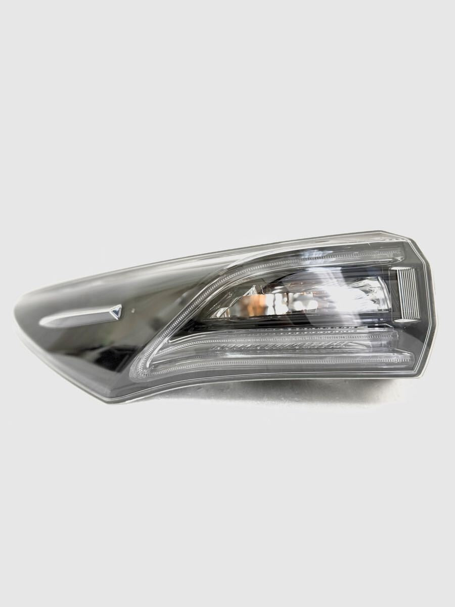Toyota Harrier 60 Series 2013-2017 Left Outer Tail Light Lamp Genuine OEM JDM