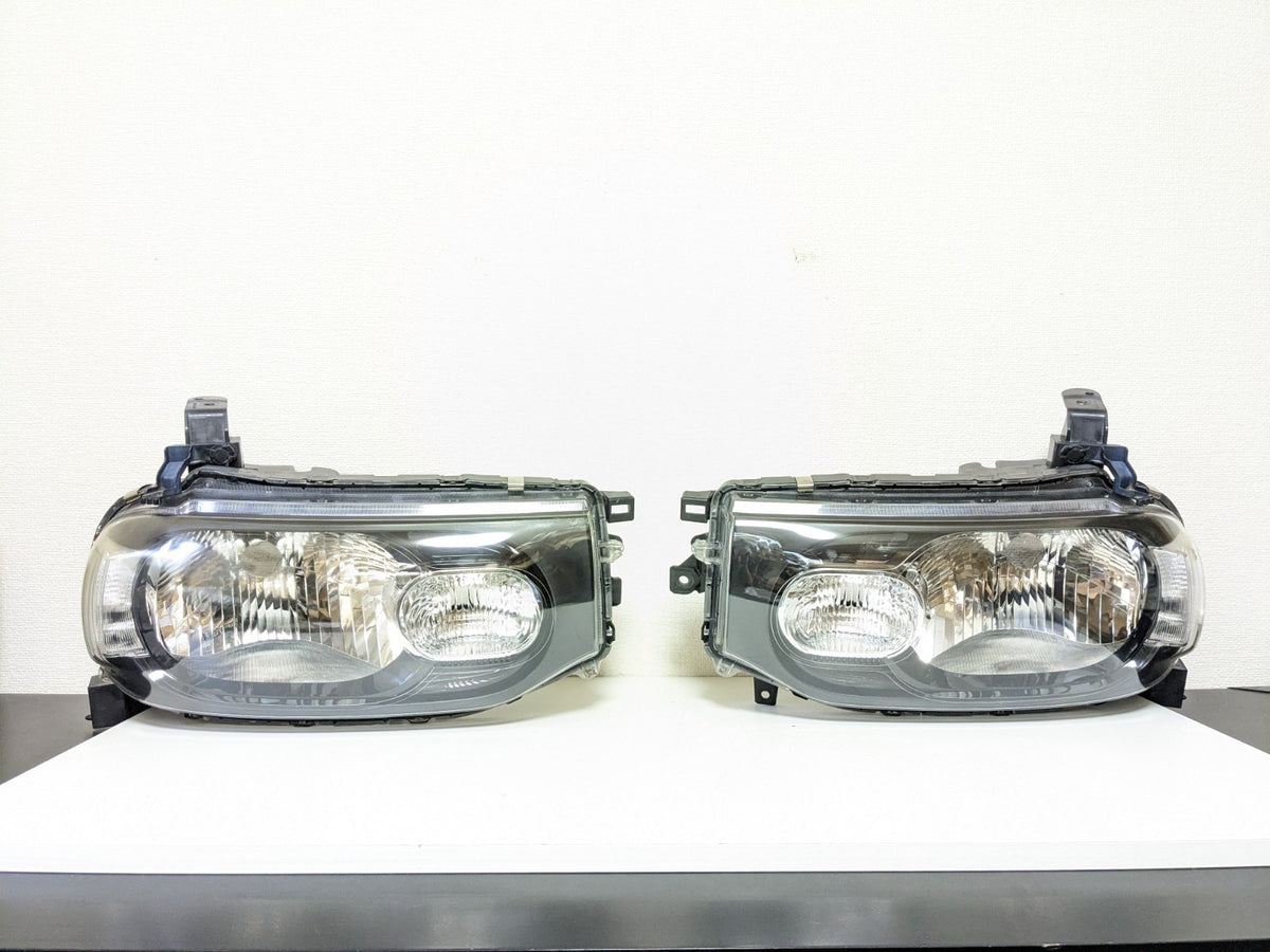 2009 Nissan Cube Z12 Halogen Headlights Lamps Lights Set