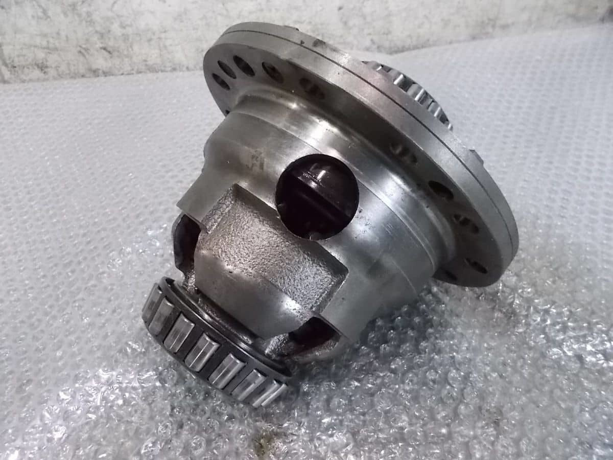 Genuine Nissan Z32 Fairlady Z Normal Viscous LSD Differential