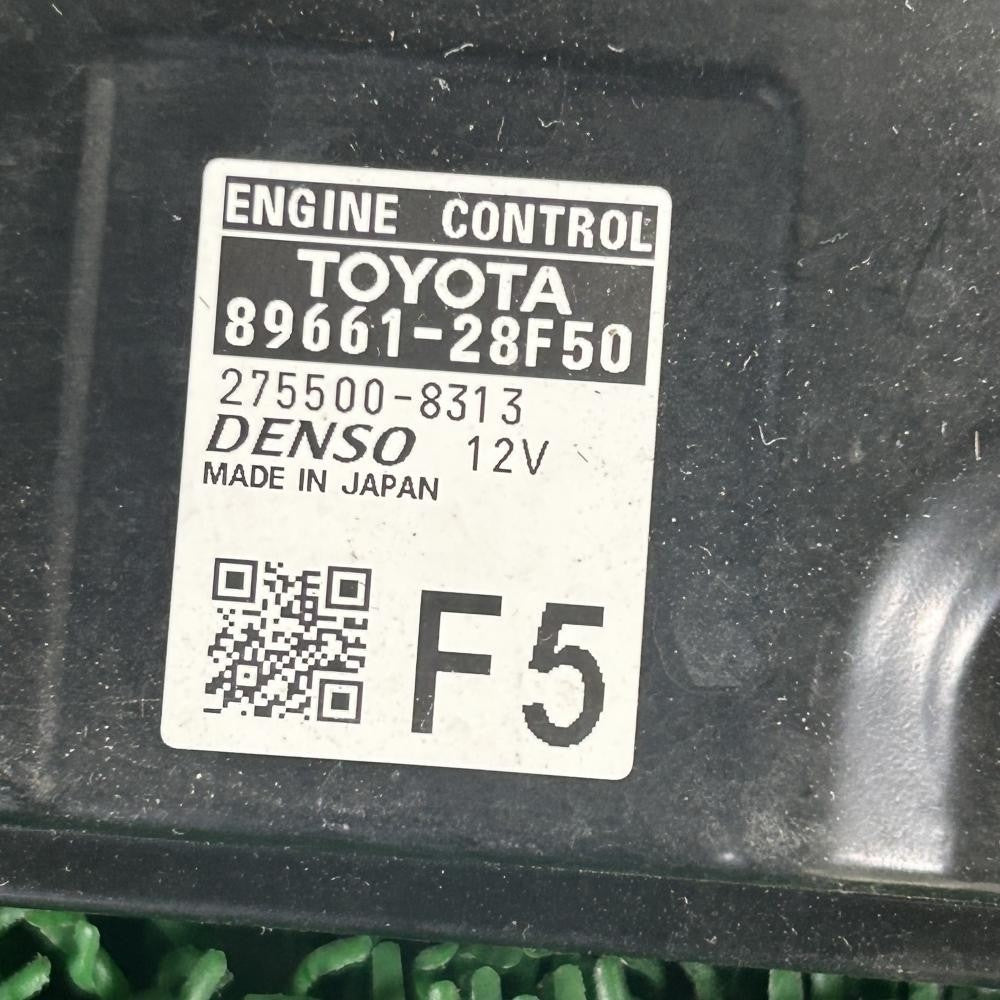 Toyota Voxy Noah Esquire ZRR80 ZRR85 Engine Computer ECU 3ZR-FAE 89661-28F50 OEM