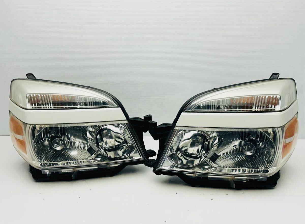 Toyota Voxy AZR60G AZR65G 2004-2007 HID Headlight KOITO 28-183 OEM JDM
