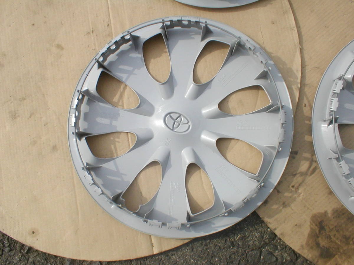 TOYOTA Genuine WHEEL COVER 4 PIECES 15" 42602-52540 JDM Prius C Used JDM