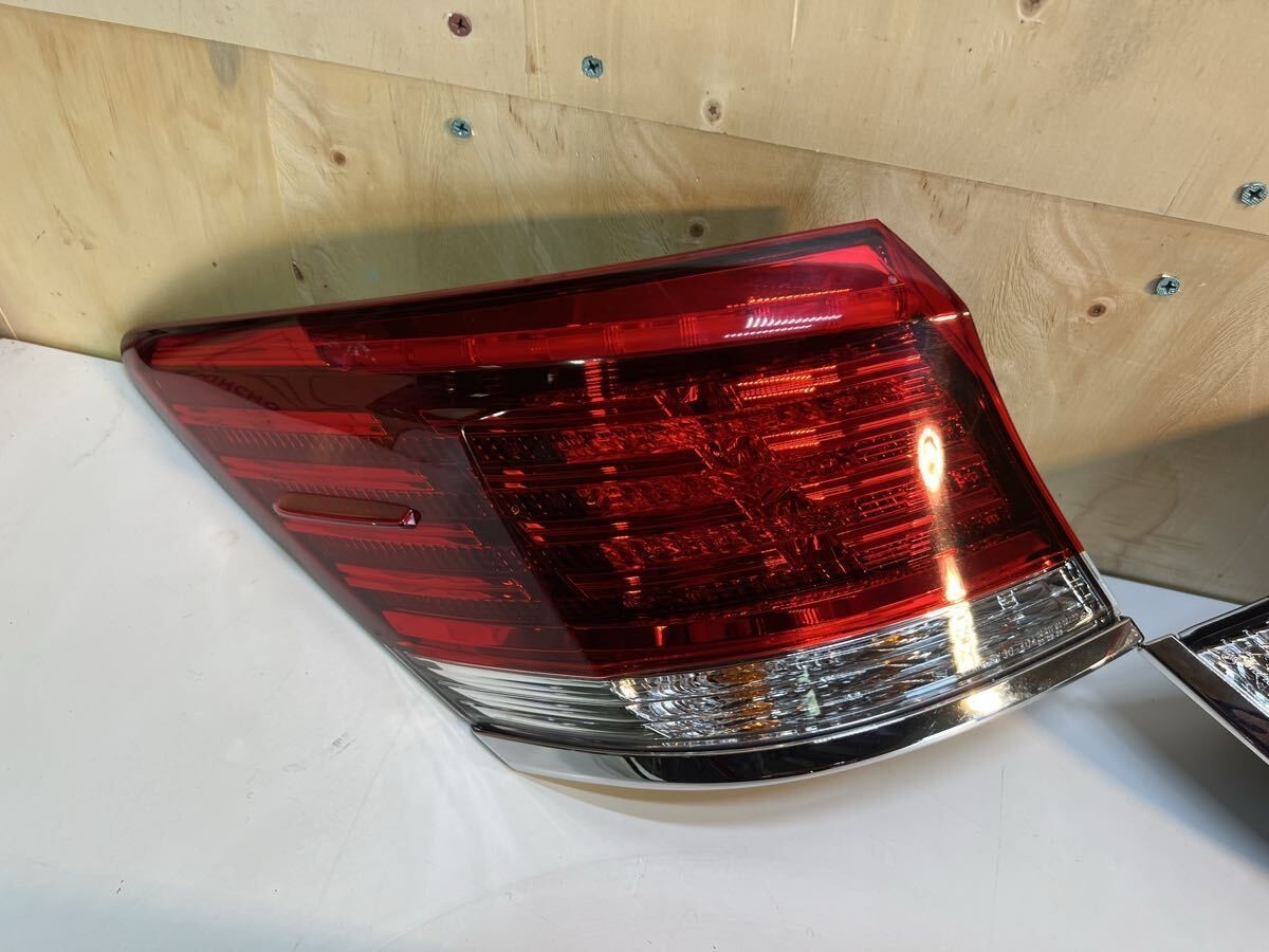 Toyota Crown Royal AWS210 GRS210 2015-2018 Tail Lights LED Rear Lamps OEM JDM