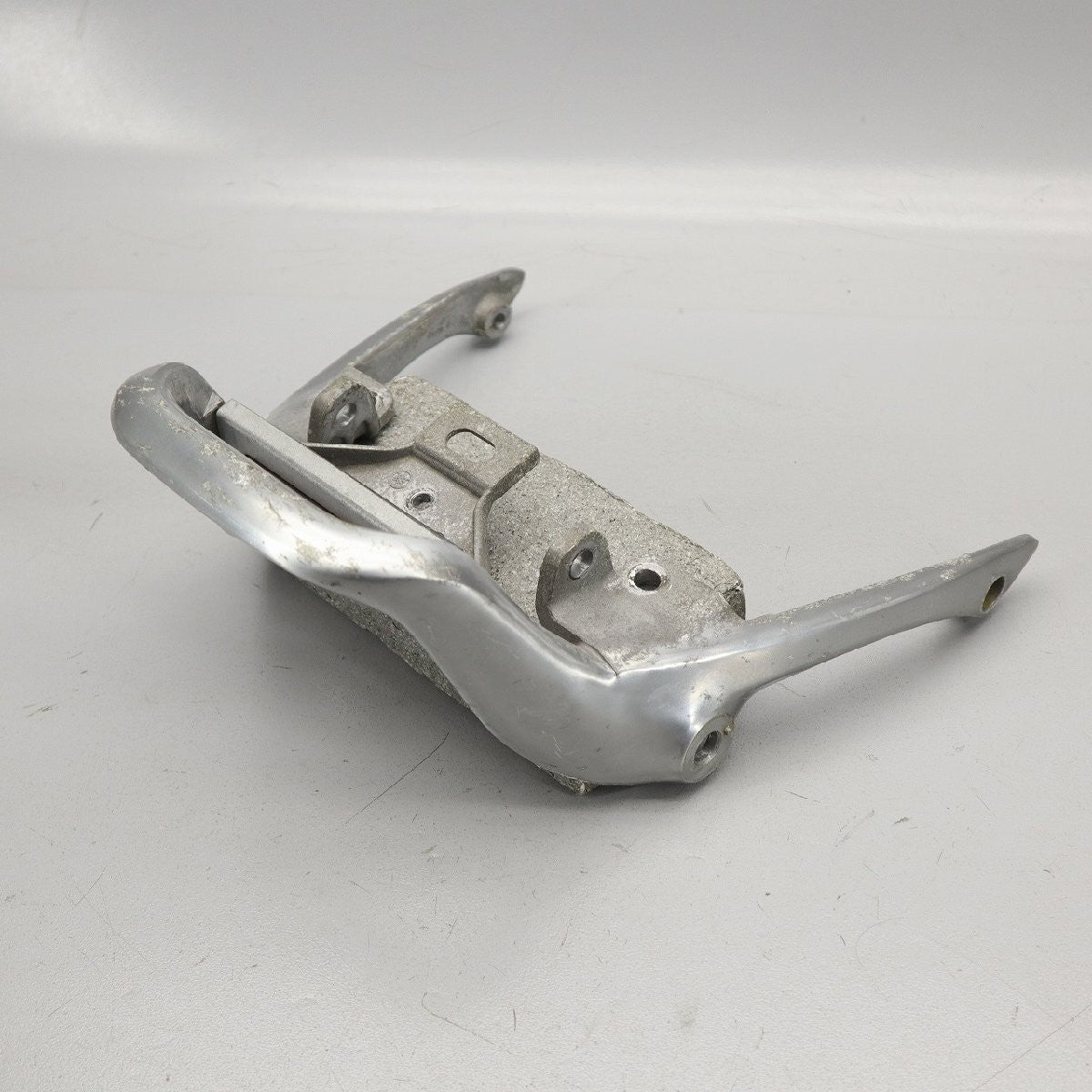 YAMAHA VMAX 1200 V MAX VMX12 Rear Grab Handle Bar Passenger Back Rest 85-07 OEM