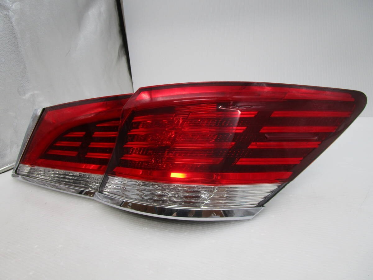Toyota Crown Royal AWS210 GRS210 2015-2018 Right Tail Lights LED Rear Lamps OEM