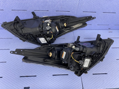 Suzuki Swift ZC72S ZD72S ZC32S HID Headlight Lamp STANLEY P9120 OEM 2010-2017