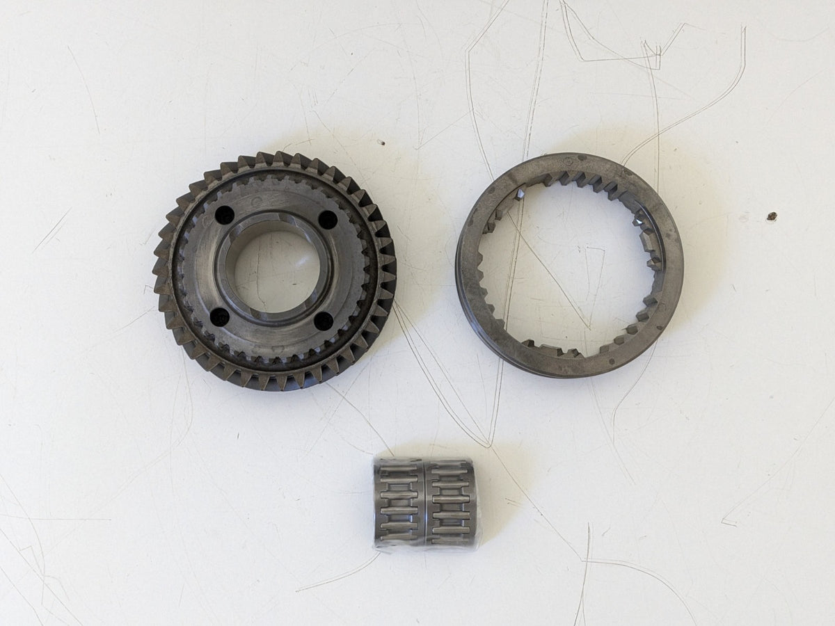 Toyota RAV4 Genuine 5TH Gear Repair KIT, GEAR &amp; SLEEVE &amp; BEARING Set OEM