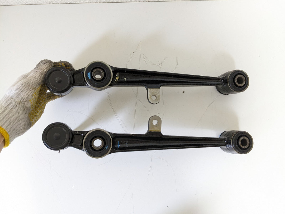 48730 48740 TOYOTA SUPRA JZA80 MK4 Genuine Rear Lower Suspension Arm Set OEM
