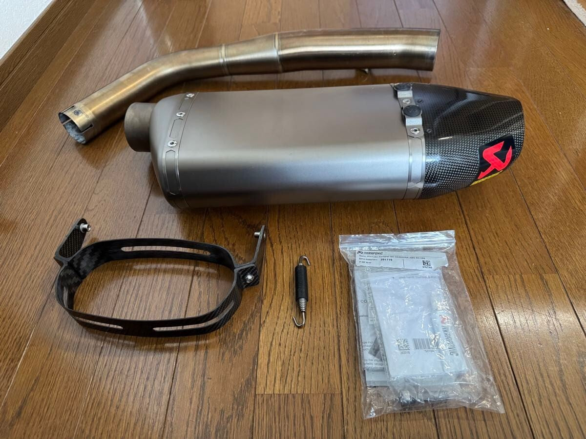 AKRAPOVIC Slip-On Muffler for HONDA CBR600RR 2BL-PC40/8BL-PC40