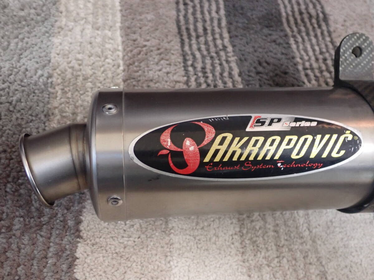 AKRAPOVIC Titanium Slip-On Muffler for YAMAHA YZF-R1 YZFR1 04-06
