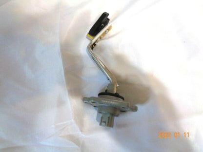 8949160010 GENUINE Toyota SENSOR, ENGINE OIL 89491-60010 OEM