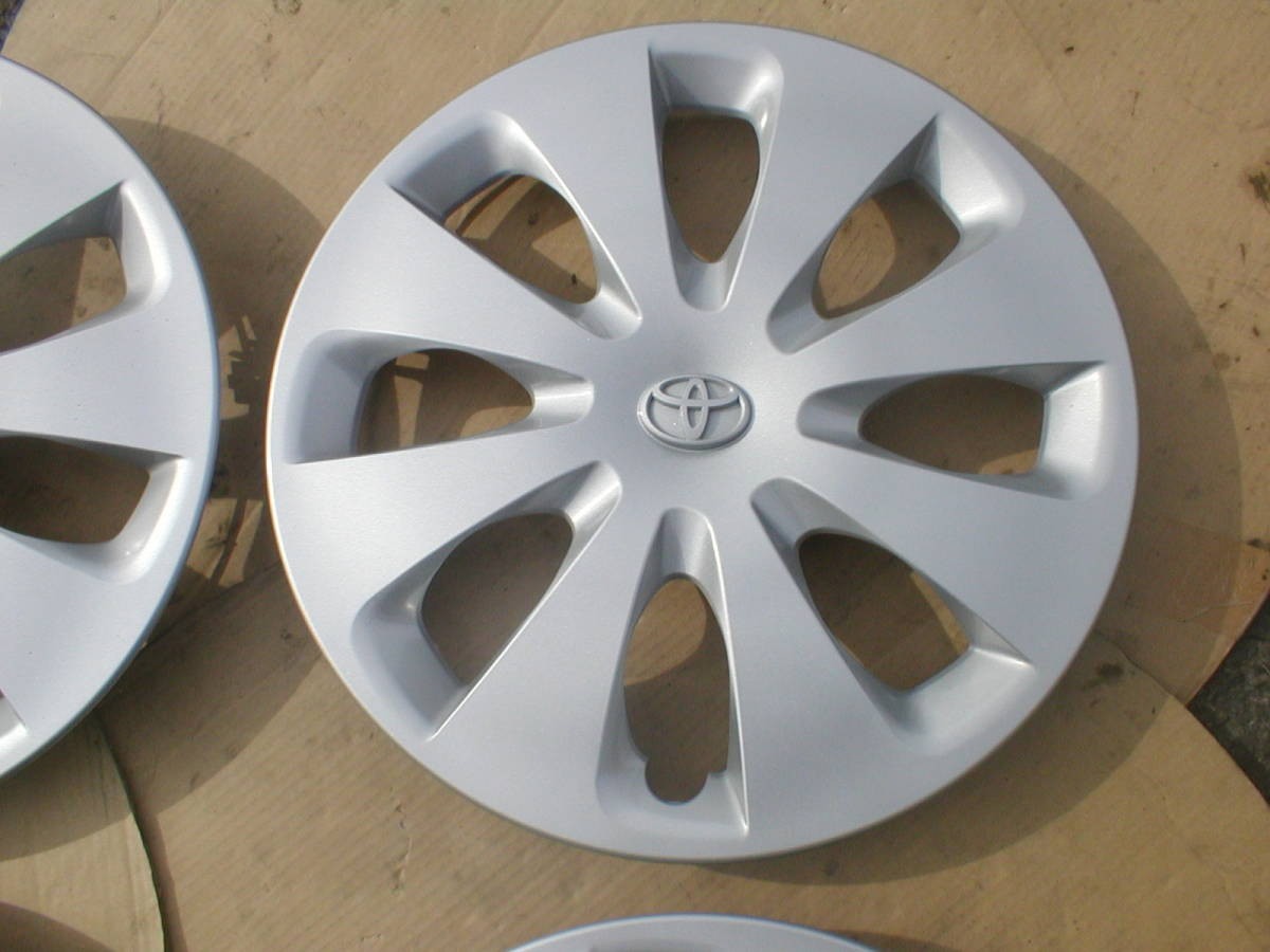TOYOTA Genuine WHEEL COVER 4 PIECES 15" 42602-52540 JDM Prius C Used JDM