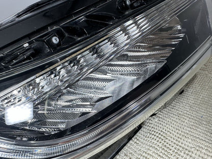 Honda HR-V VEZEL RU1 RU2 RU3 RU4 Late model Right Headlight LED KOITO 100-62292