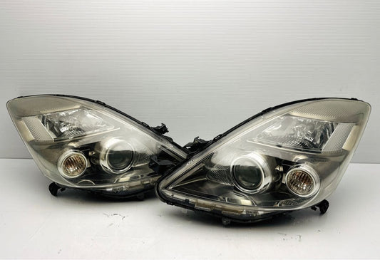 Toyota ISIS ZGM10W ANM10W ANM15W ZNM10W ZGM15W HID Headlight KOITO 44-69 JDM OEM