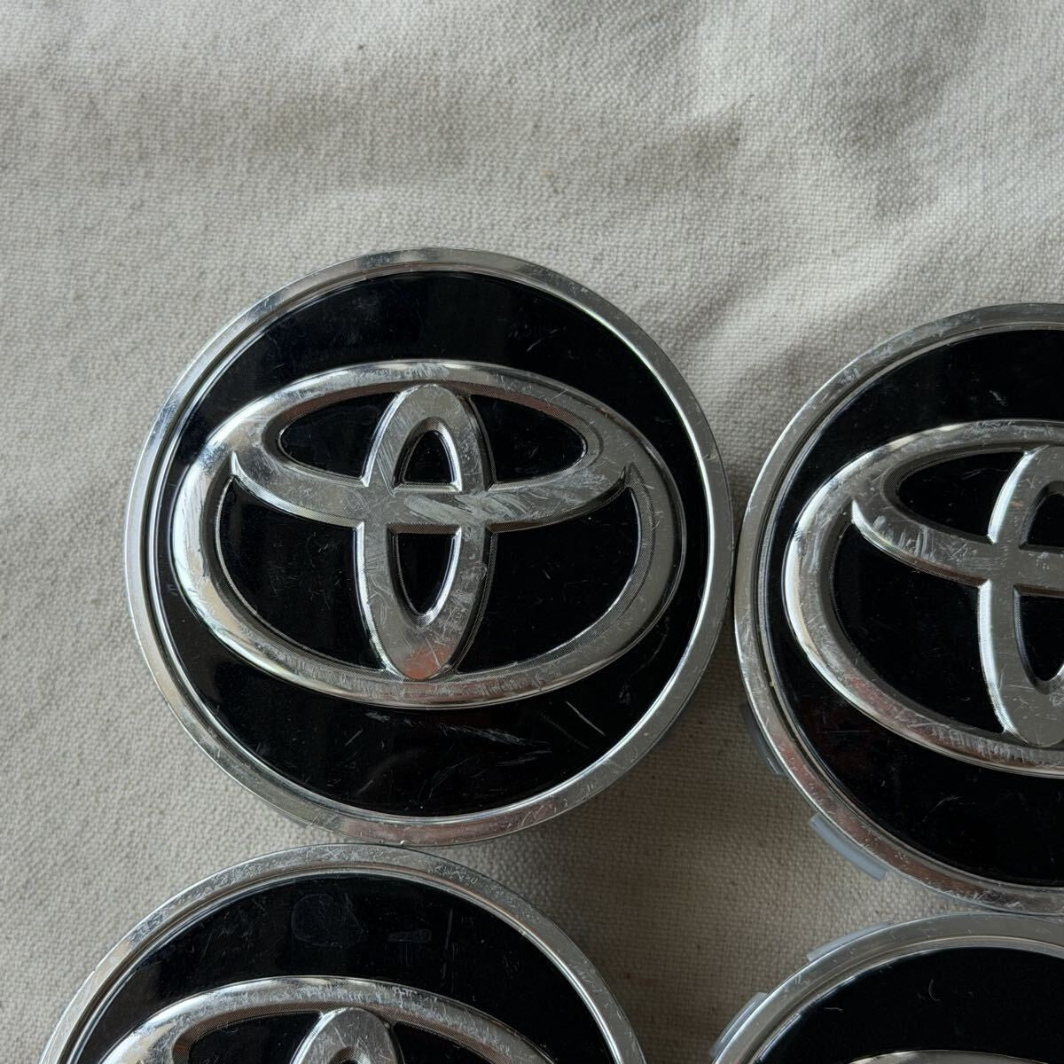 Toyota Wheel Center Cap 62mm Black Harrier Alphard Voxy Noah Genuine OEM JDM