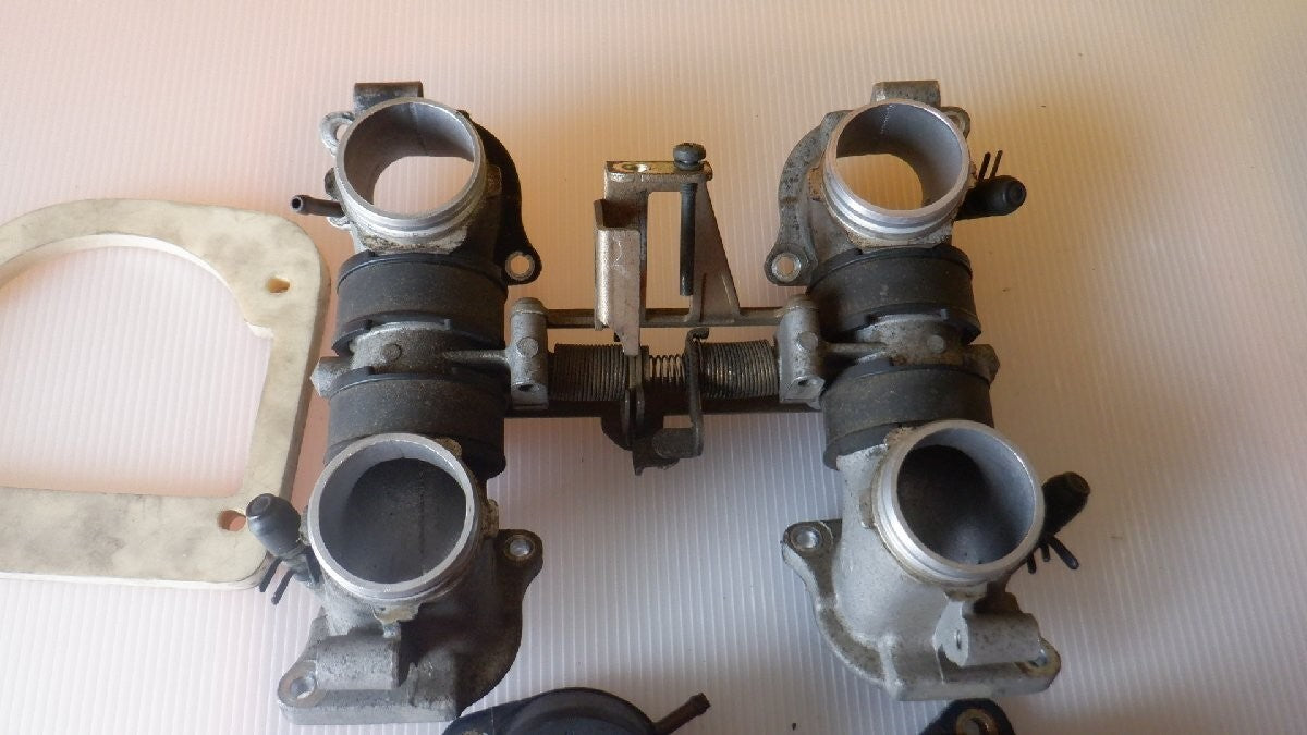 Yamaha V-MAX VMAX 1200 1985–2007 Intake Manifold Genuine OEM