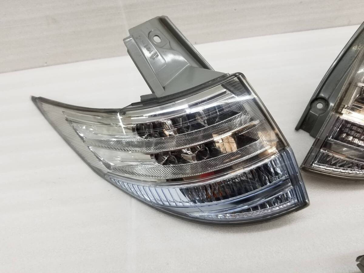 Toyota Estima Previa Tarago 2006-2008 ACR50 GSR50 AHR20W Tail Light Lamp OEM JDM