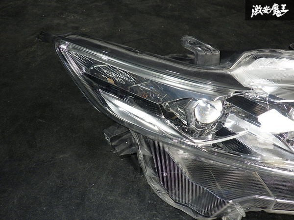 Toyota Harrier 60 ZSU ASU 60W 65W AVU65W 2017-2020 Right LED Headlight OEM JDM