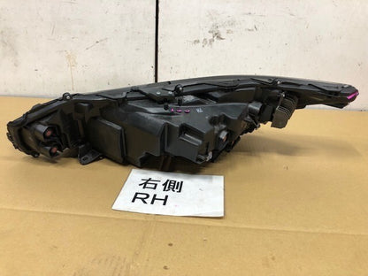 Toyota HARRIER Venza AXUH85W Right Headlight LED KOITO48-233 81145-48J10