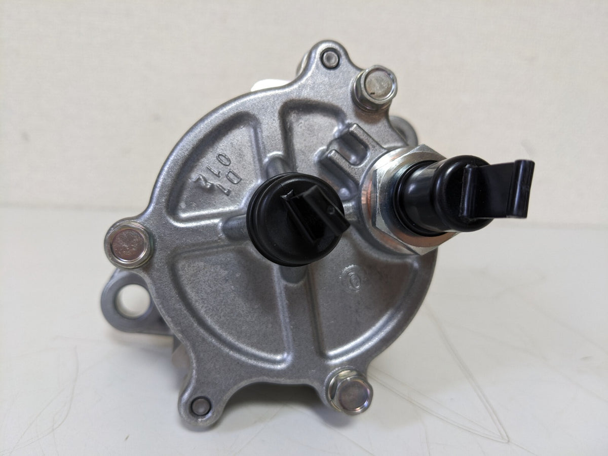 Toyota Lexus Genuine OEM LAND CRUISER / Prado Vacuum Pump ASSY 29300-17010