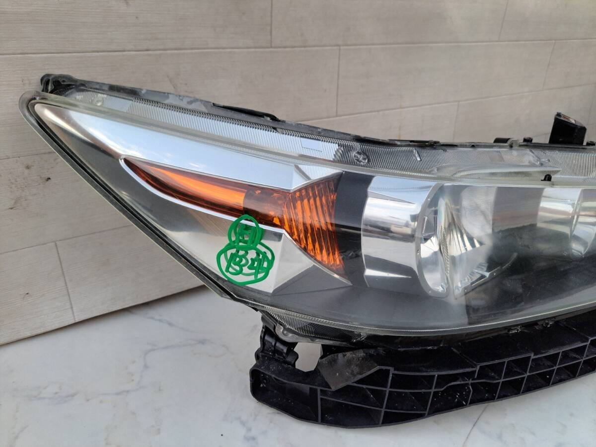 Honda Stream RN6 RN7 RN8 RN9 Early Model Headlight Xenon HID KOITO 100-22652 OEM