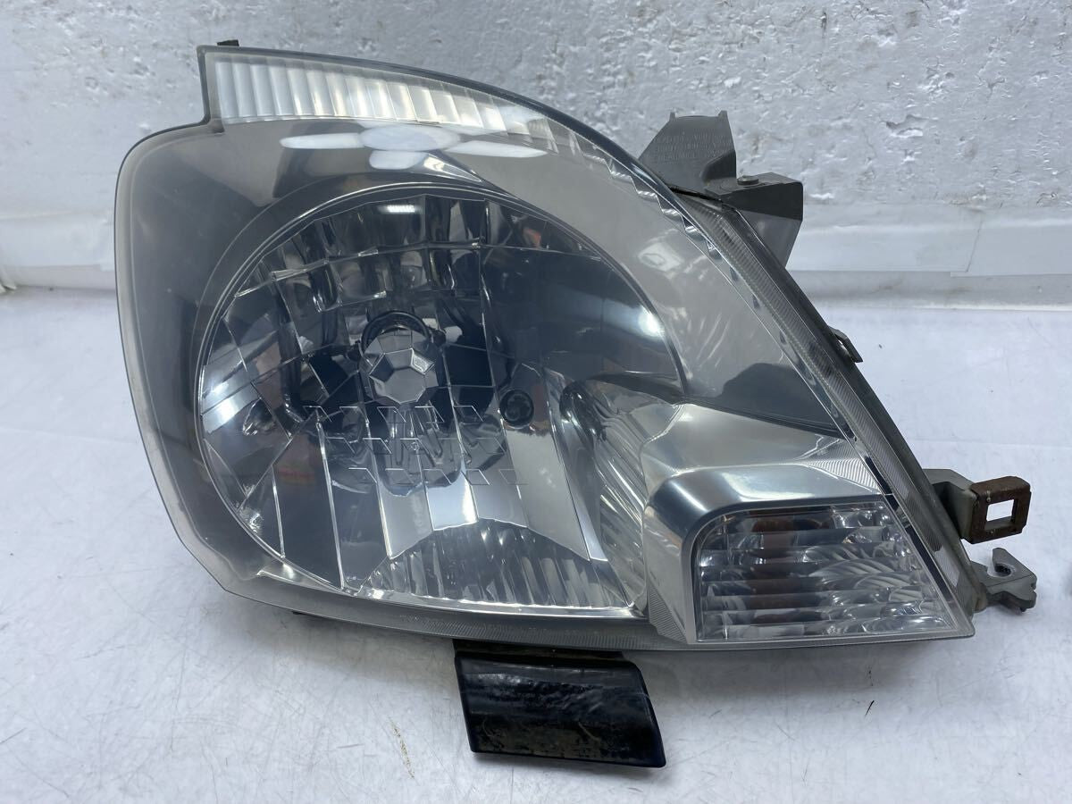 Toyota Hiace Regius KCH40 1999-2002 Headlight ICHIKOH 26-104 Genuine OEM JDM