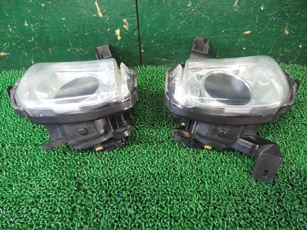 Toyota Crown Royal GRS200 GRS201 GRS202 GRS203 Fog Lamp Light 2010-2012 OEM JDM