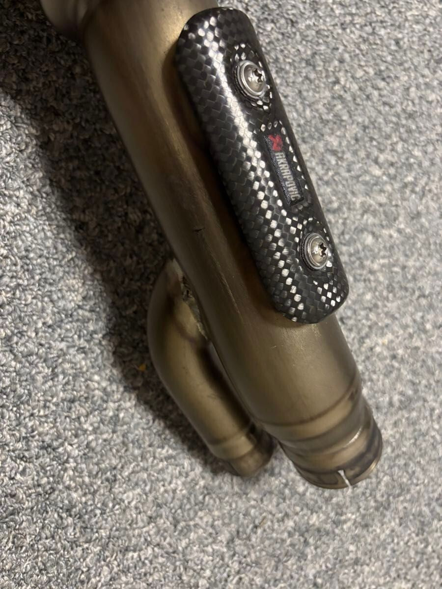 AKRAPOVIC Slip-On Titanium Muffler for BMW S1000R 2017-2020