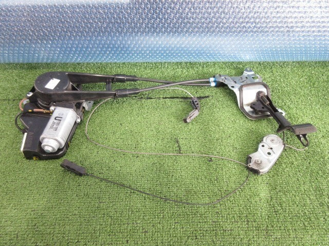 Toyota Spade Sienta Porte Left Side Sliding Door Motor 426605-10200 Genuine OEM