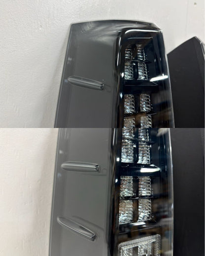 Toyota Voxy Noah Esquire ZRR80 ZWR80 2014–2017 Tail Light Lamp JDM OEM Genuine