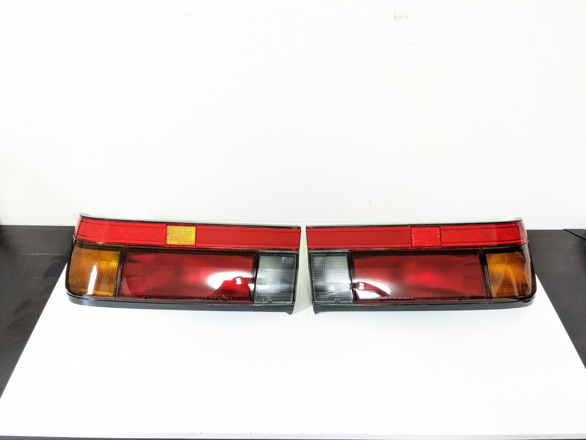 Toyota Genuine SPRINTER TRUENO Tail lamps RH LH Rear 1A291 AE86 KOUKI OEM