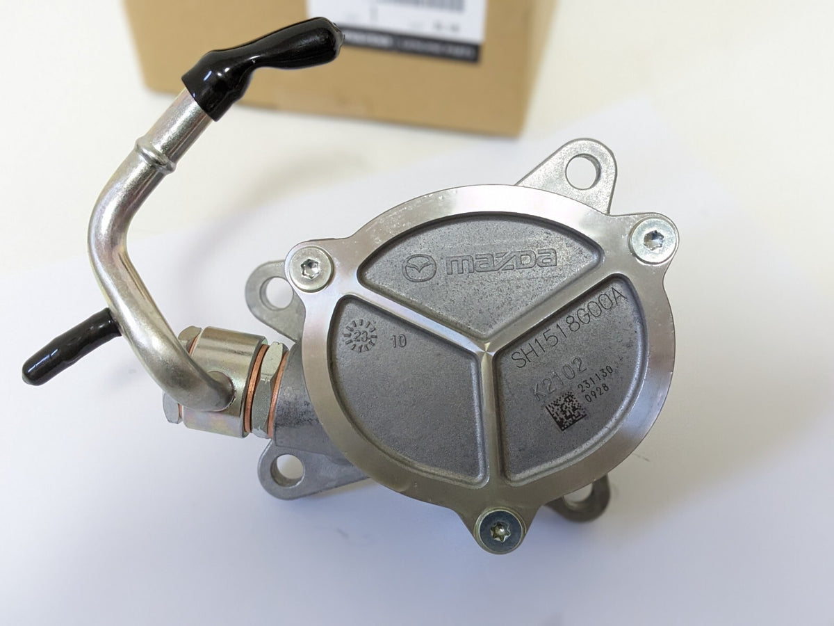 SH15-18-G00A Mazda Genuine Vacuum Pump - Mazda6 GJ CX-5 3 2.2 Diesel SKYACTIV