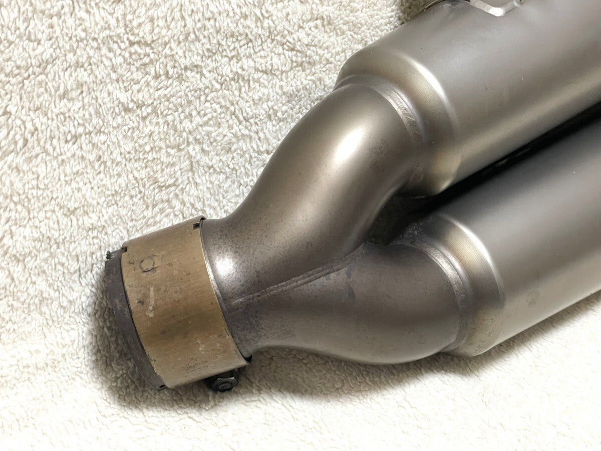 Akrapovic Exhaust Muffler for BMW OEM R nineT Pure K22 2021-