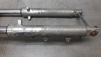 Yamaha TZR250 1KT Front Fork 39mm Stem Triple Tree Top Bridge Axle Shaft