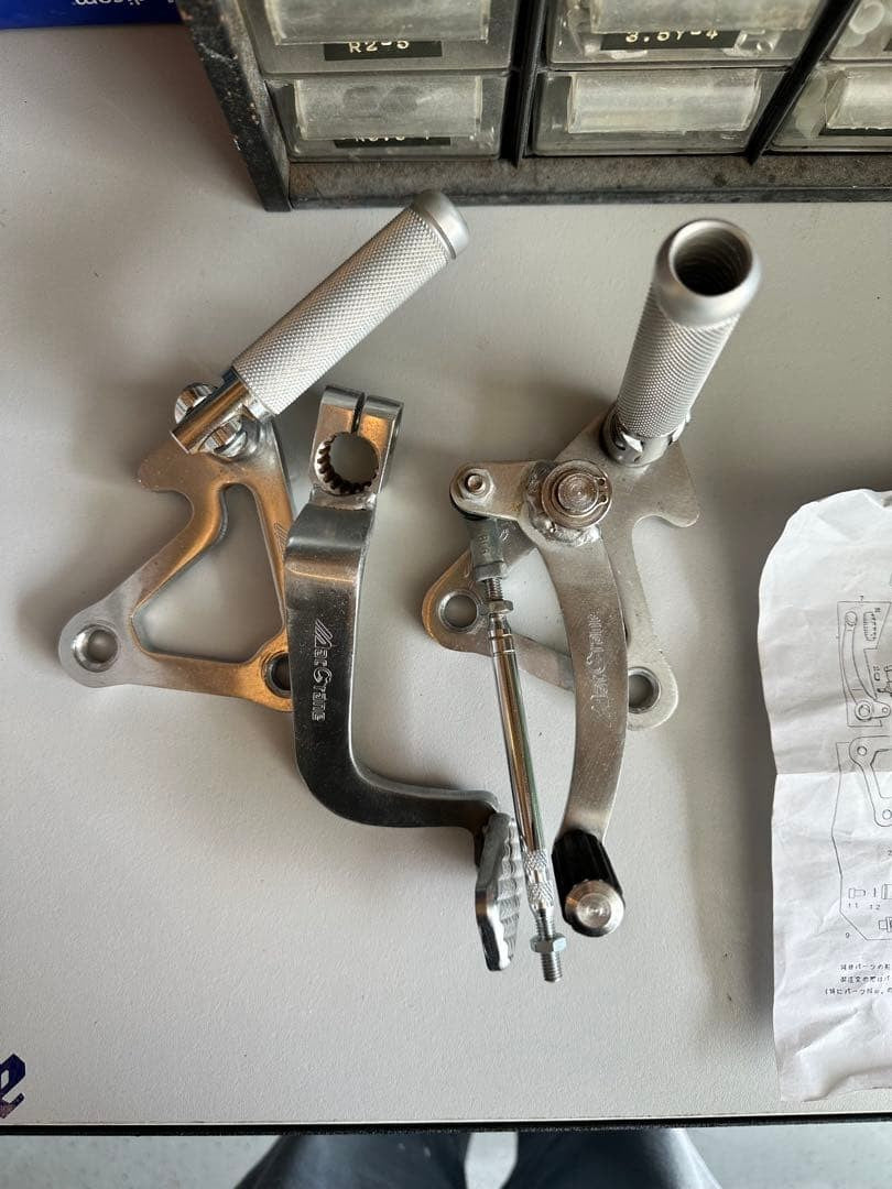 MacCrane Rearsets for Suzuki GSX400F GK71A GK72A