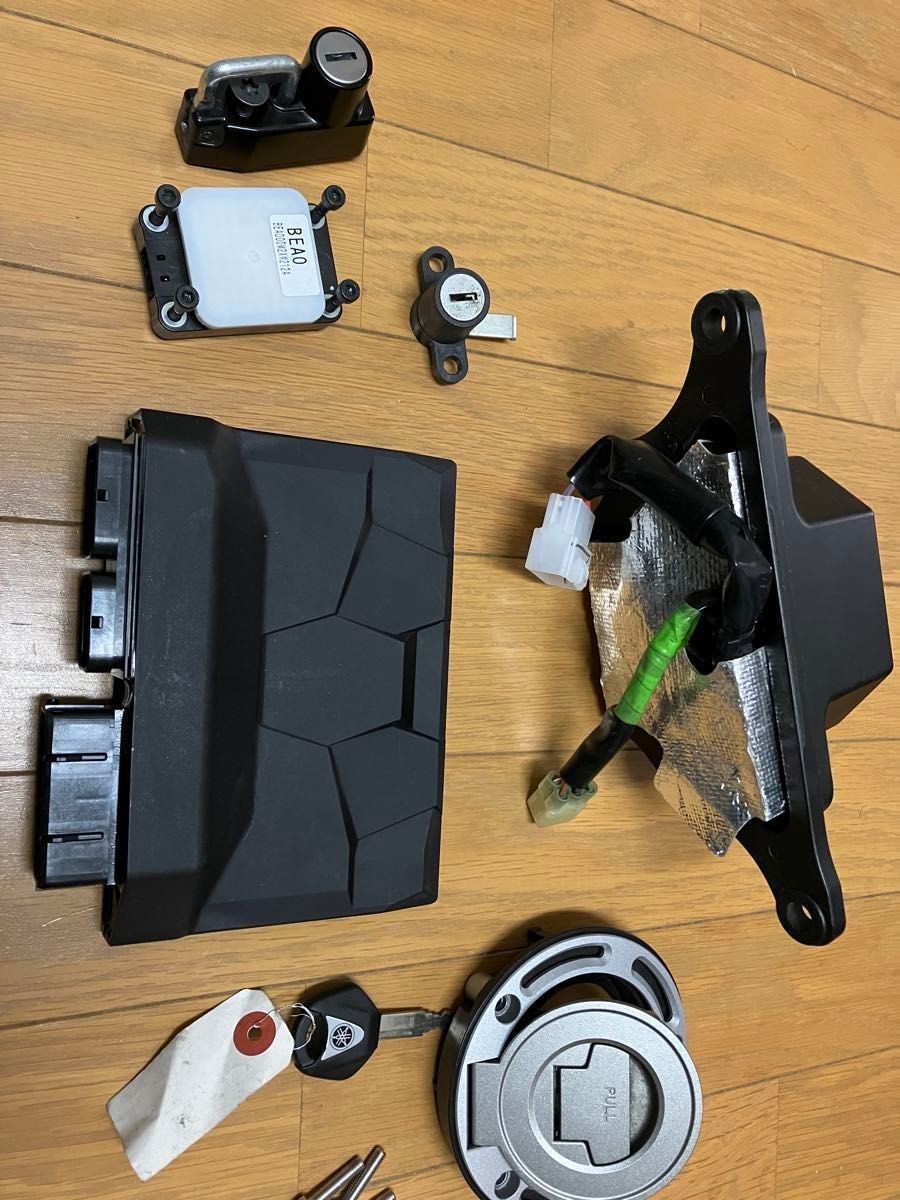 Yamaha XSR900 RN80J Key Set ECU Immobilizer OEM Genuine