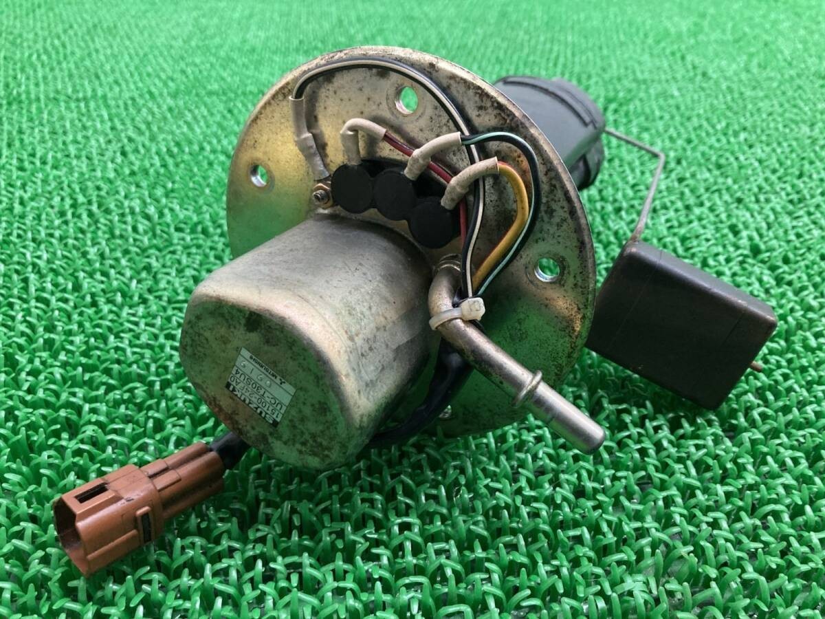 Suzuki GSX1300R Hayabusa GW71A 1999-2007 Fuel Pump Genuine OEM