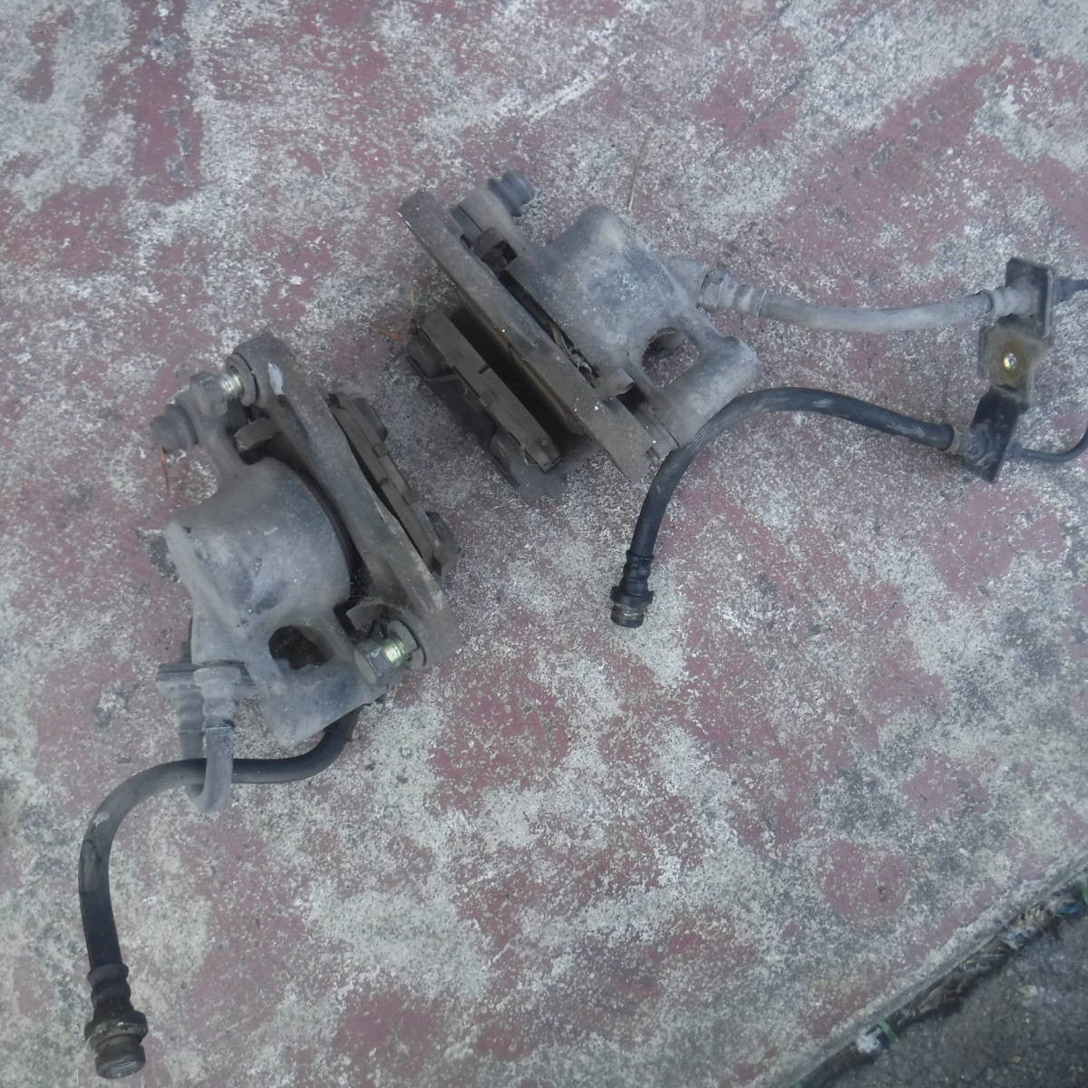 Mitsubishi Minicab U41T U42T U41V U42V Front Caliper Left Right Set 1991-1999