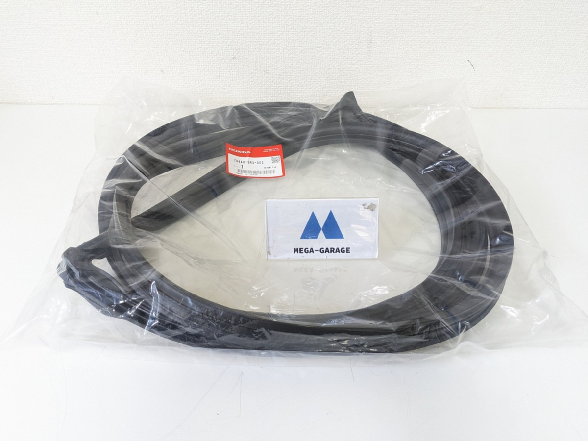 GENUINE HONDA CIVIC EG4 WEATHERSTRIP TAIL GATE 74440-SR3-003