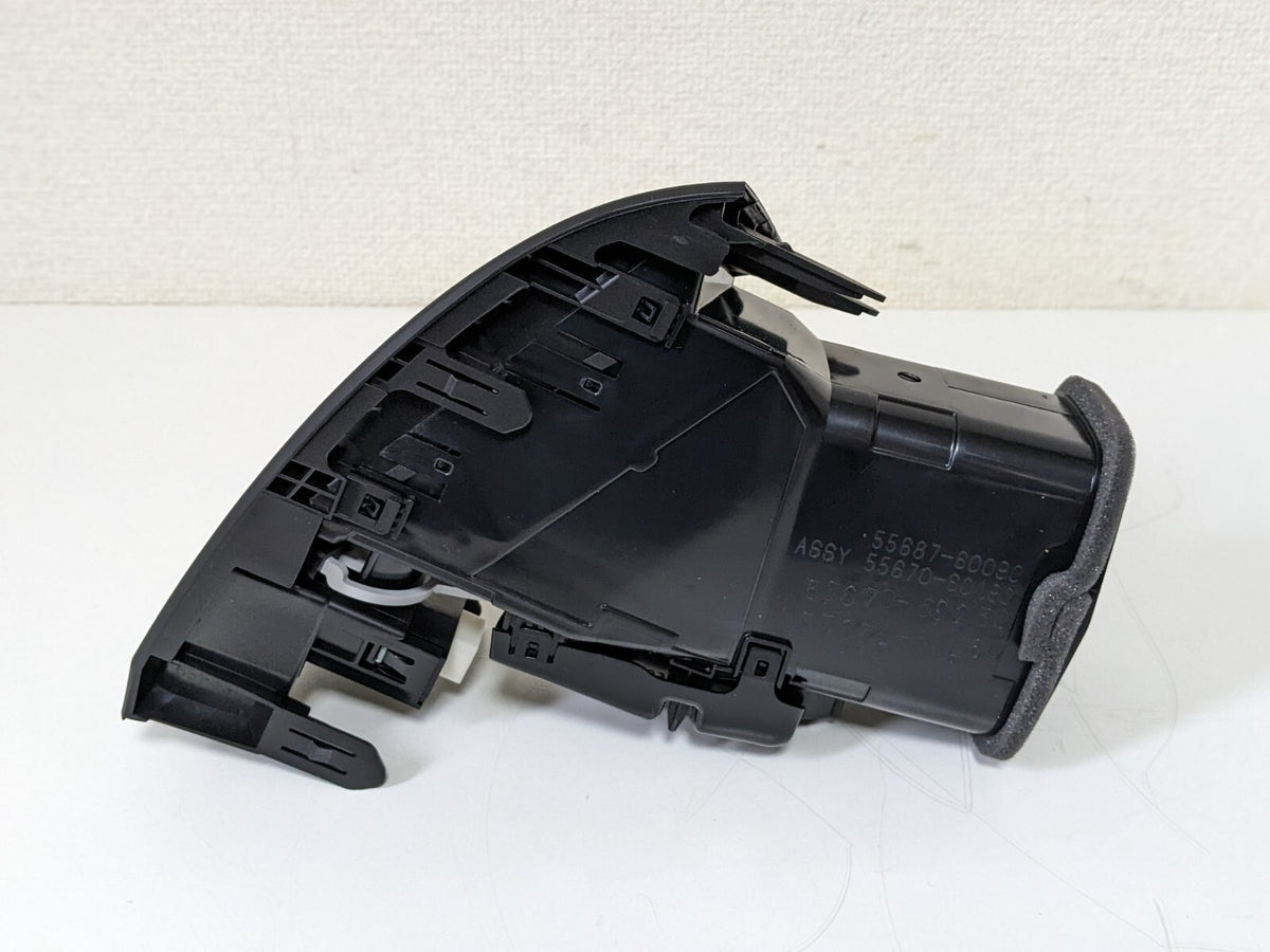 55670-60190 TOYOTA Genuine LANDCRUISER Instrument Panel Register AC Heater