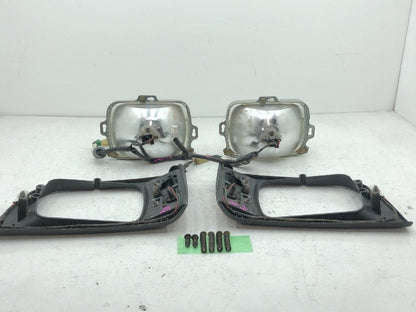 Mitsubishi Minicab U42T Headlight and Cover Trim blinker turn signal