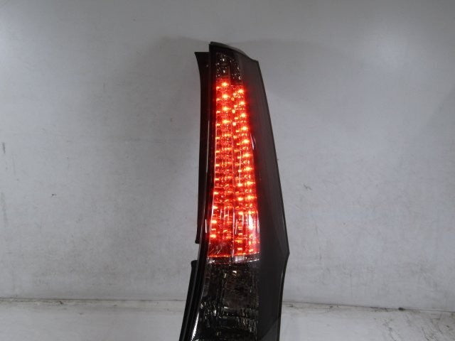 Mitsubishi Grandis NA4W 2003-2012 Right Tail Light Lamp KOITO 220-87641 OEM JDM