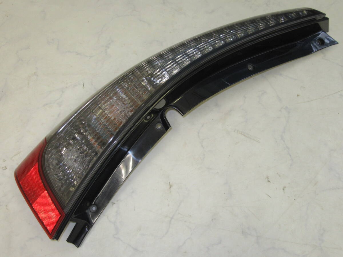 Mitsubishi Grandis NA4W 2003-2012 Left Tail Light Lamp KOITO 220-87641 OEM JDM