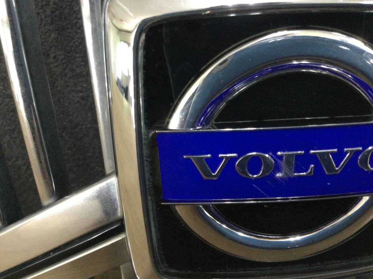 Volvo V70R 1996-2007 Front Grille 08693346 Genuine OEM