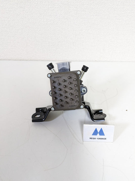 35300-47010 OEM Toyota ZVW52 Prius Pump Assy Oil with Motor Genuine New
