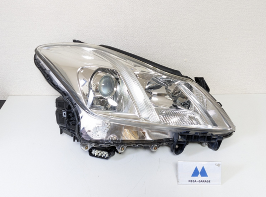 Toyota Genuine Crown Royal HCHR-686 GRS200 GRS201 HID Right Headlight