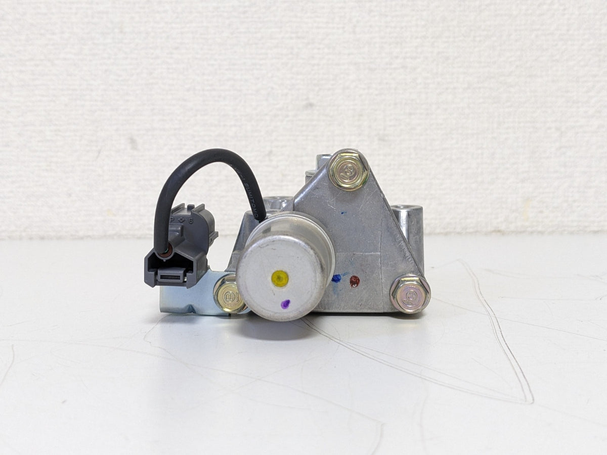 HONDA OEM VTEC SOLENOID SPOOL VALVE W/ GASKET For S2000 AP1 2 F20C F22C GENUINE