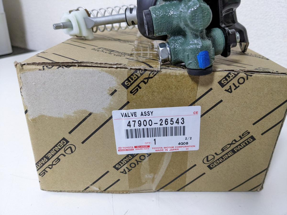 TOYOTA OEM Load Sensing Valve ASSY &amp; Spring for Hiace 47900-26543